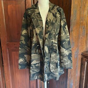 Womens Forever 21 Camo Camouflage Jacket Small‎